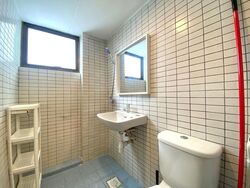 Pine Grove (D21), Condominium #573988301